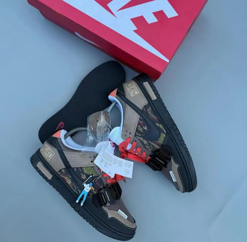 *NIKE DUNK PANDAPRANK BUCKLE*